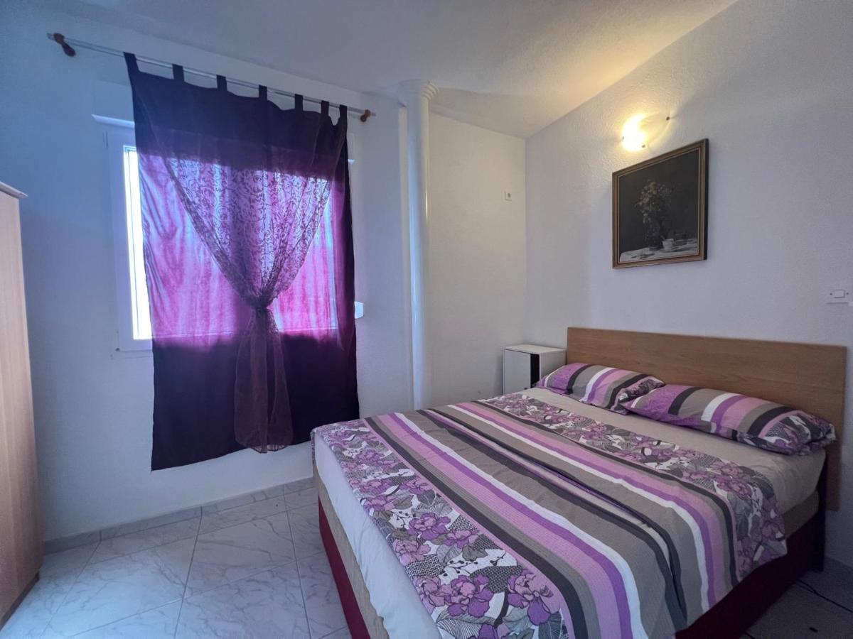 Apartments Melek Medulin Bagian luar foto
