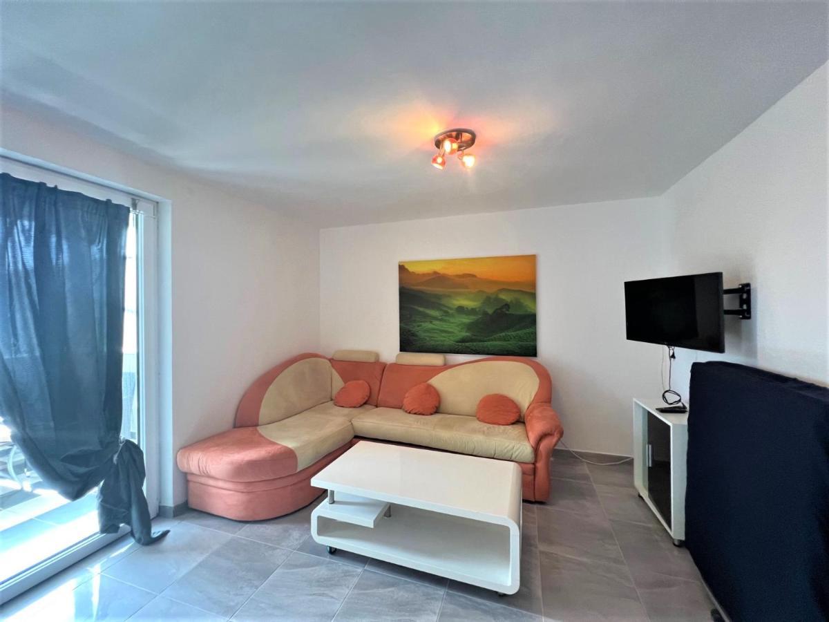 Apartments Melek Medulin Bagian luar foto