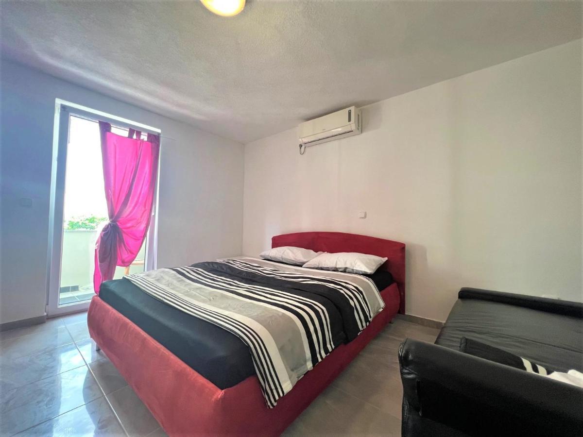 Apartments Melek Medulin Bagian luar foto