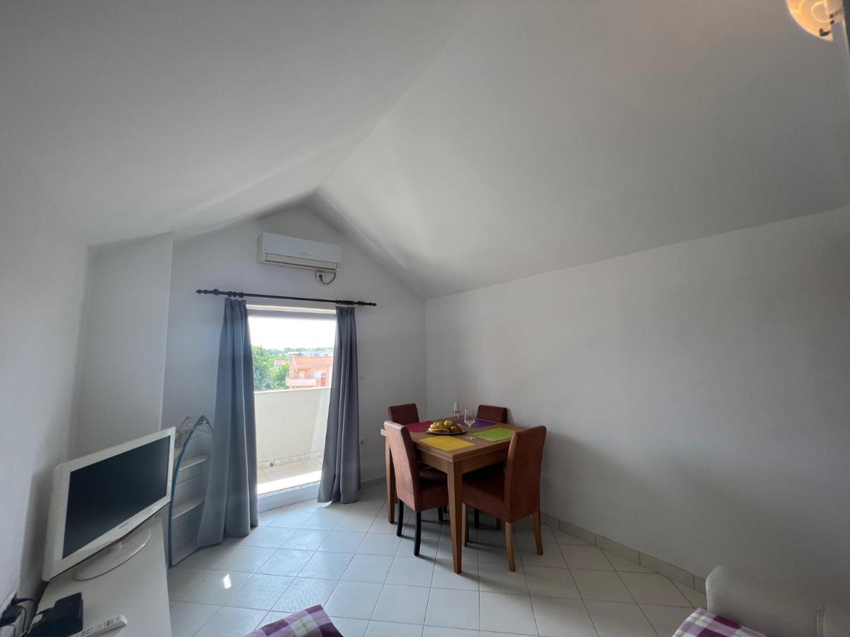 Apartments Melek Medulin Bagian luar foto